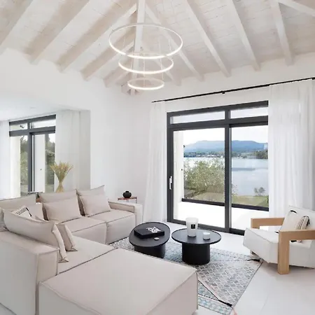 Lovely With Pool Luxury Features And Great Sea Views Apartament *